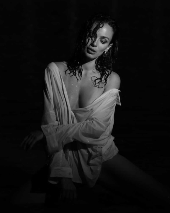 Mia
